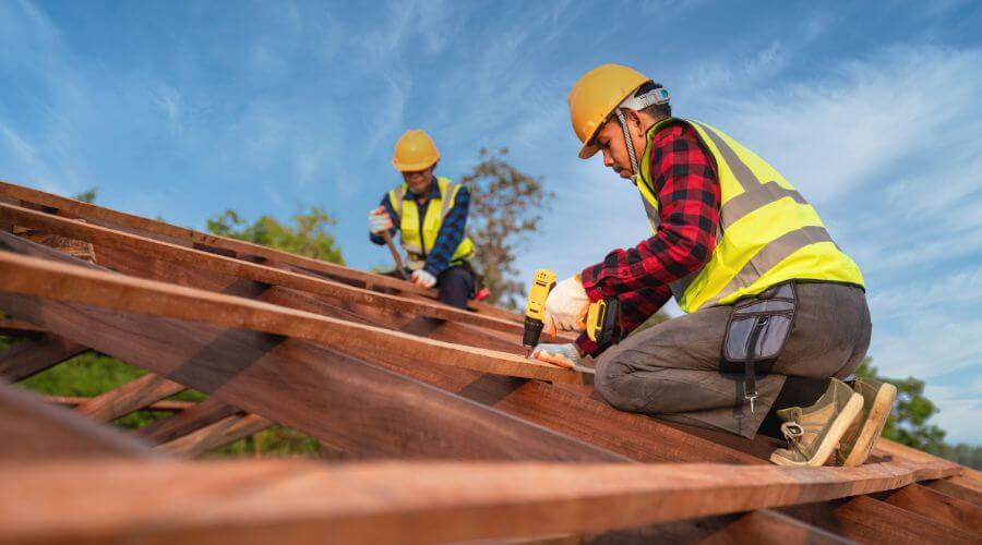 Professional residential roofers in Rena Lara, MS